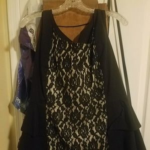 Torrid size 4 tank with lace front